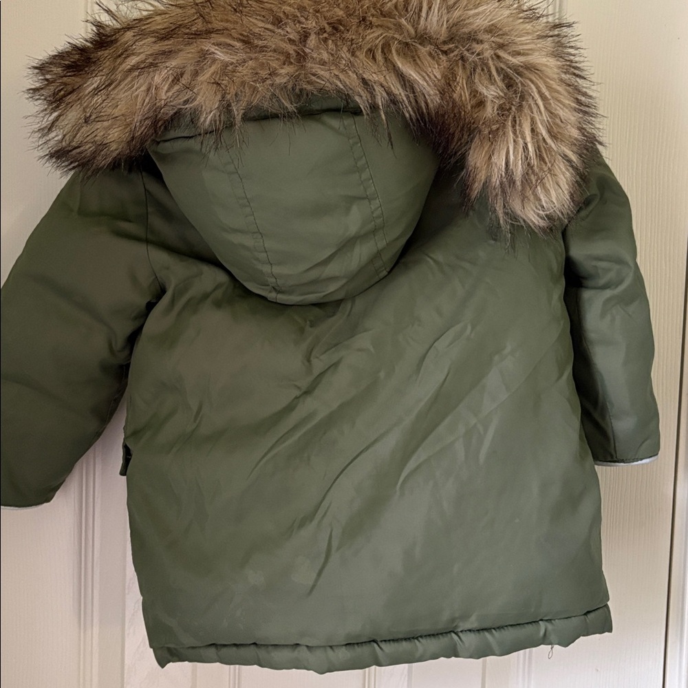 GAP Kids Puffer Jacket in Olive Green - Picture 3 of 11